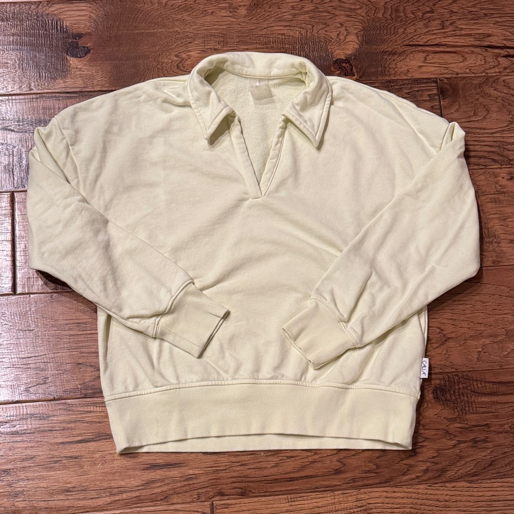 Calia By Carrie Underwood v neck collared sweatshirt